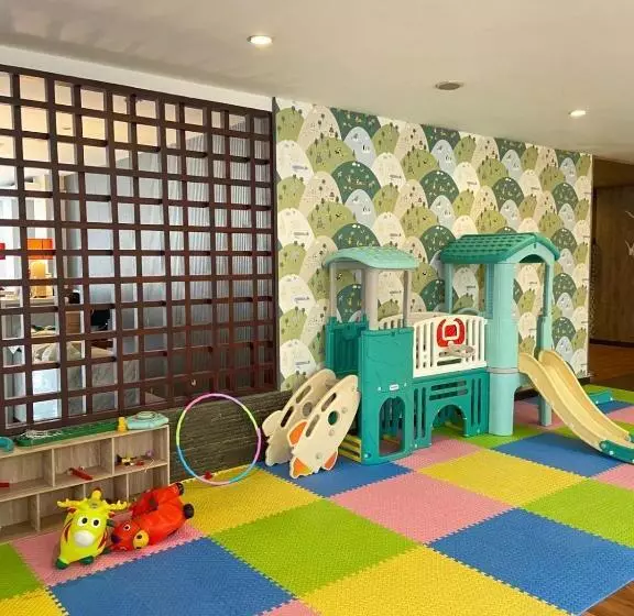 The Victoria Hotel Yogyakarta