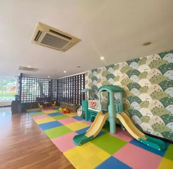 The Victoria Hotel Yogyakarta