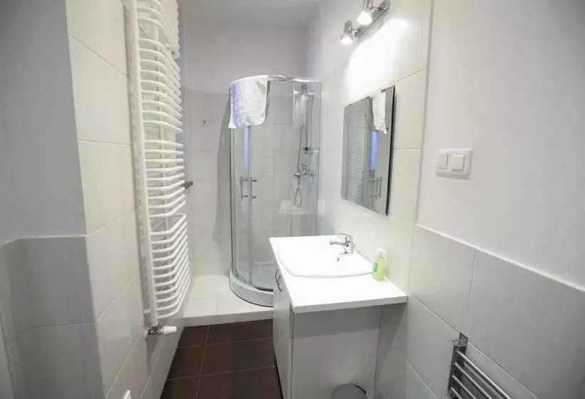 مسافرخانه P&j Apartments Florianska