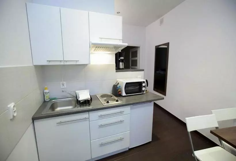 مسافرخانه P&j Apartments Florianska