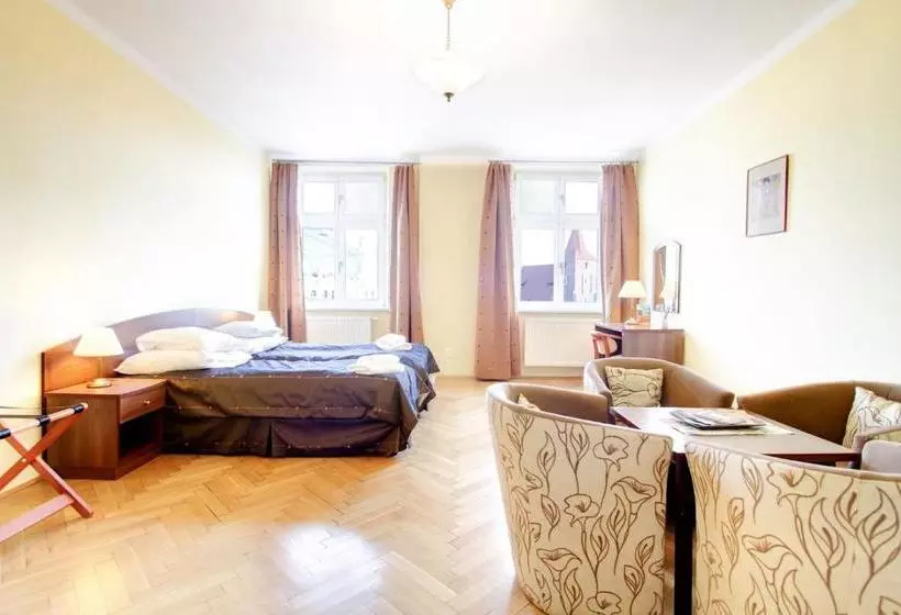 مسافرخانه P&j Apartments Florianska