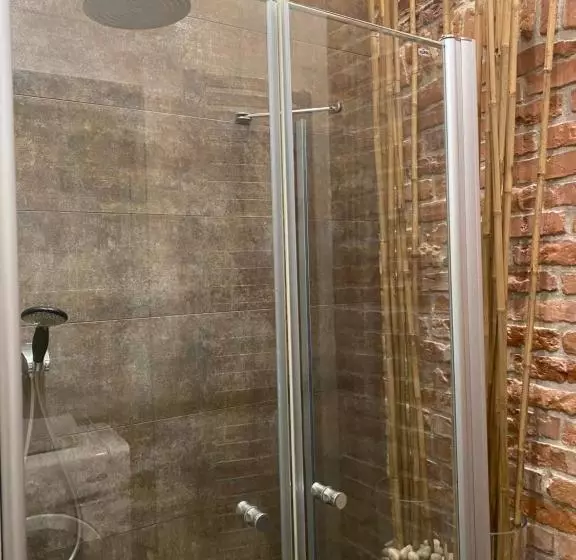 مسافرخانه P&j Apartments Florianska