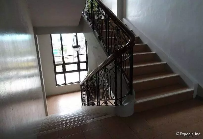 هتل Casa Leticia Business Inn