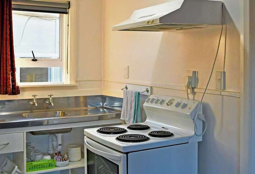 فندق Comfort Inn Westshore Beach