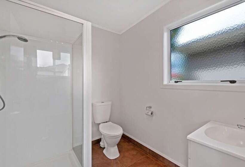 فندق Comfort Inn Westshore Beach