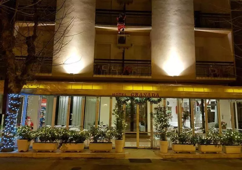 ホテル Granada