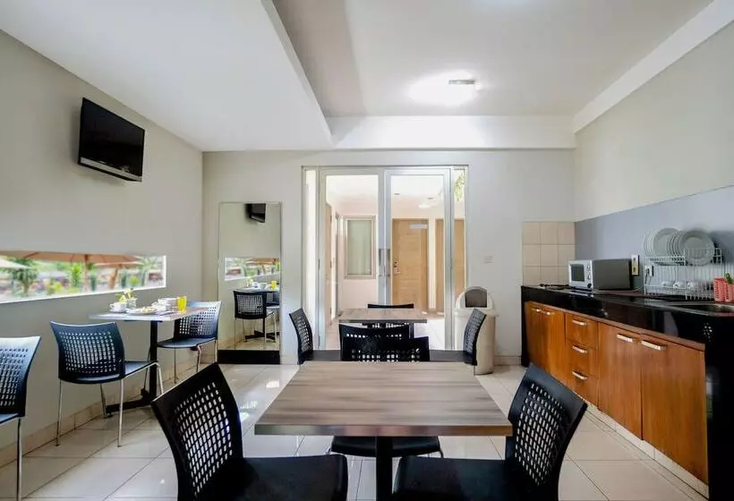 Hotel Legreen Suite Tondano