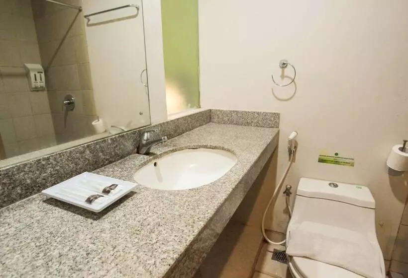 Hotel Legreen Suite Tondano