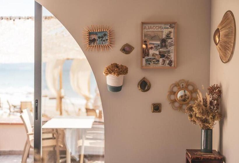 בית מלון כפרי Palm Beach