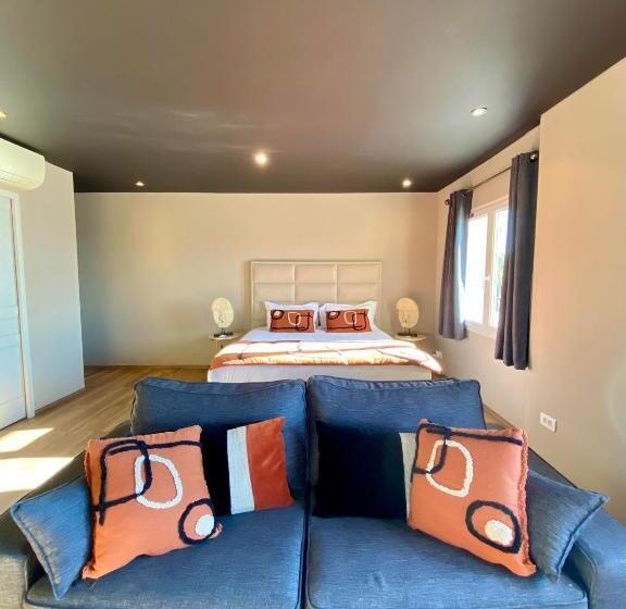 בית מלון כפרי Palm Beach