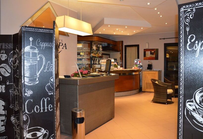 בית מלון כפרי Residence Europa