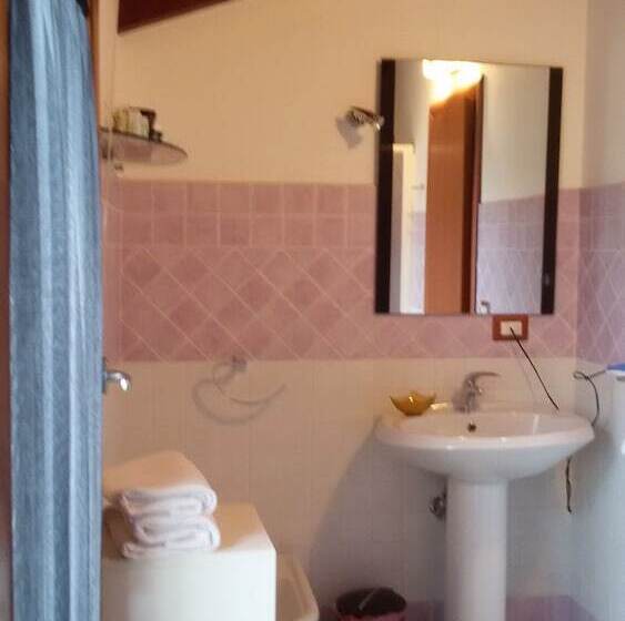 בית מלון כפרי Residence Europa