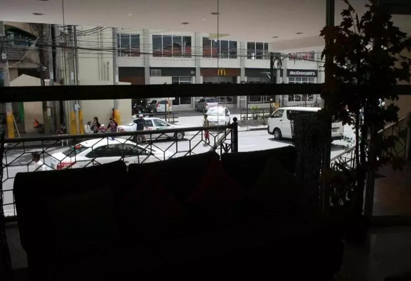 Hotelli Sampaguita Suites Plaza Garcia