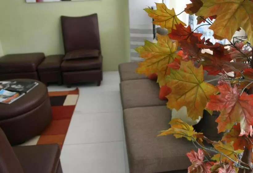 Hotelli Sampaguita Suites Plaza Garcia