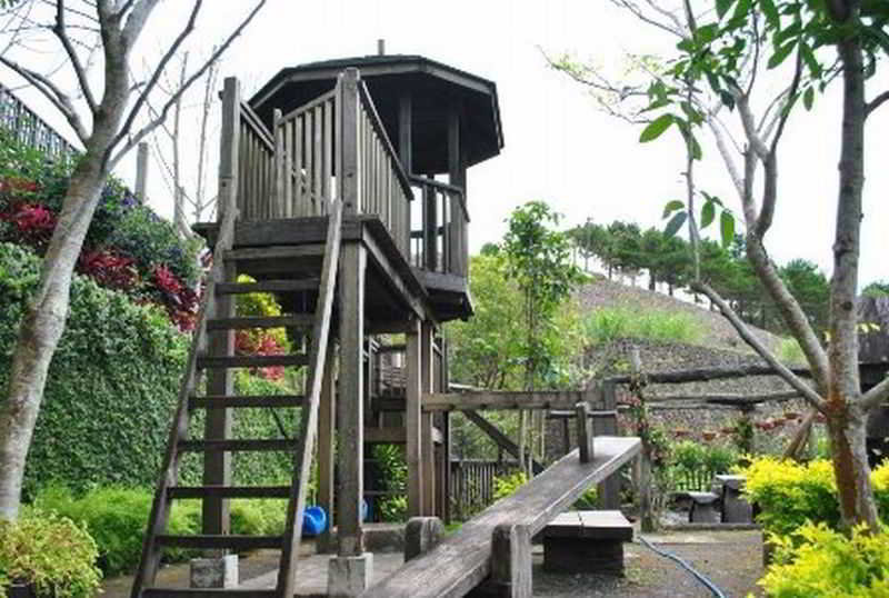 فندق Ten Cents To Heaven