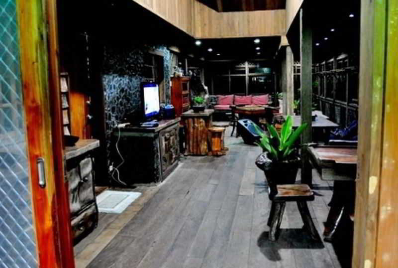 فندق Ten Cents To Heaven