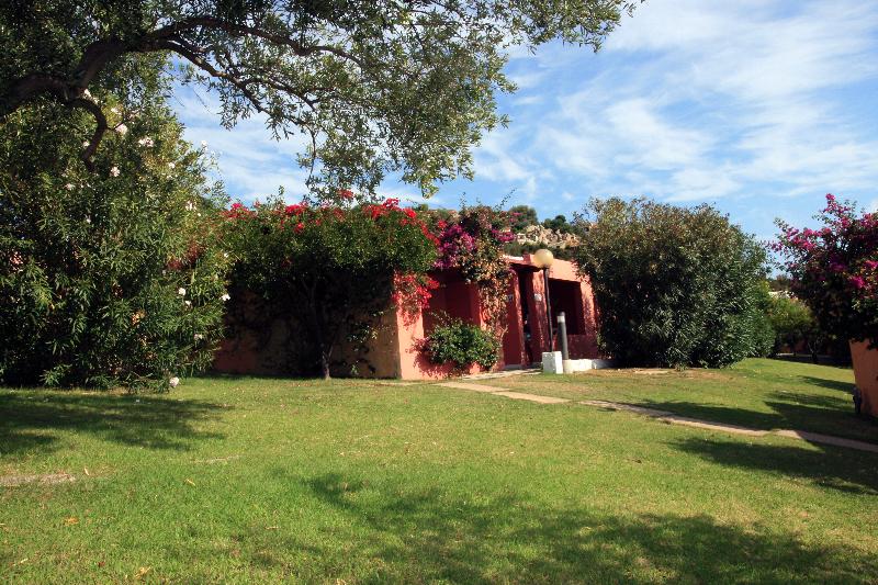 فندق Th Costa Rei   Free Beach Resort