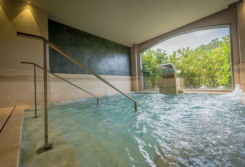 בית מלון כפרי Villa Neri Resort & Spa