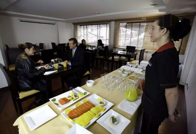 Travelers Obelisco Apartamentos