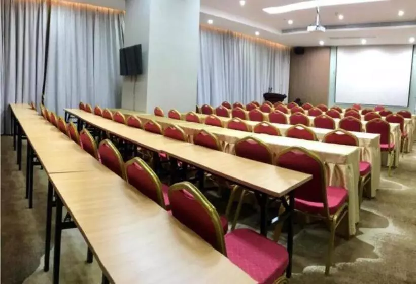 Borrman Hotel Liuzhou Guizhong Avenue Liugao