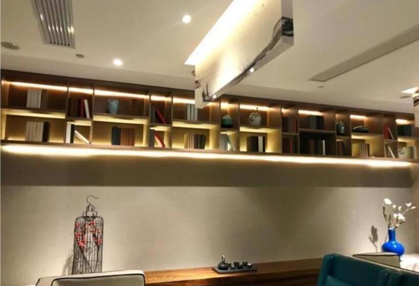 Borrman Hotel Liuzhou Guizhong Avenue Liugao