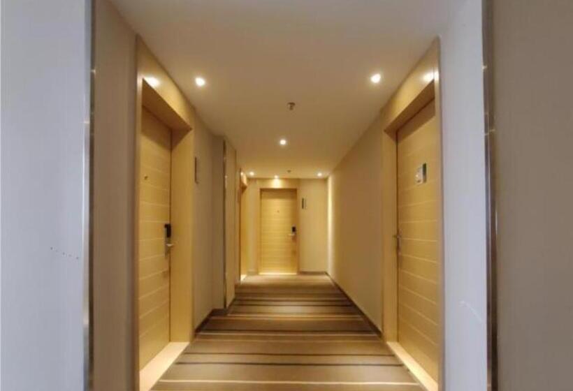 ホテル City Comfort Inn Jingdezhen Xinchang Road Taoxichuan