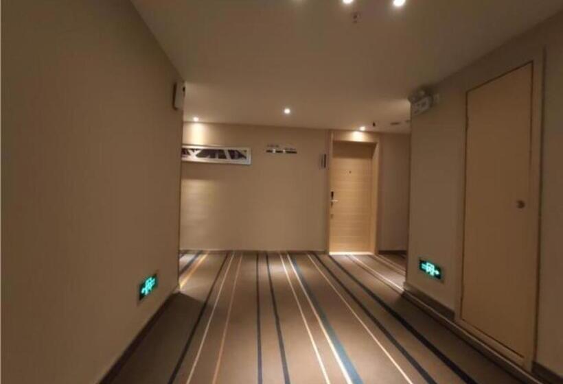 ホテル City Comfort Inn Jingdezhen Xinchang Road Taoxichuan