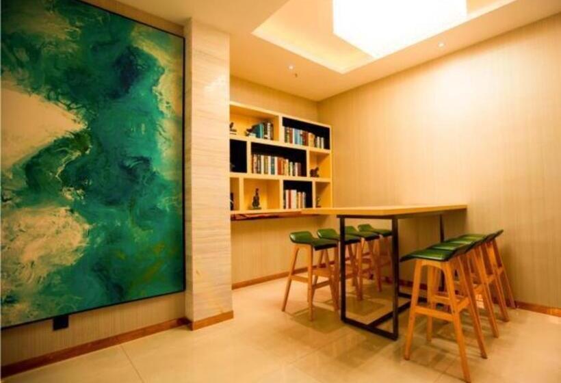 Otel City Comfort Inn Xianning Tongcheng Zhuangyuan Square