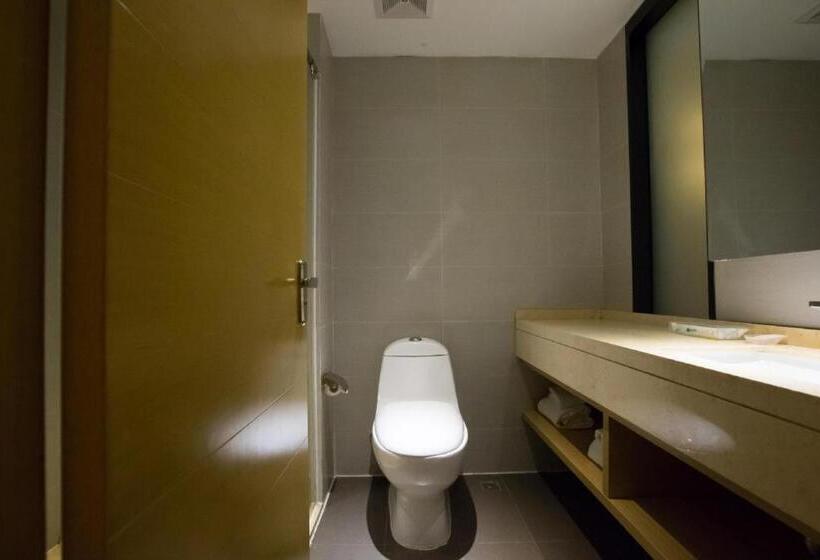 酒店 City Comfort Inn Zhanjiang Middle Haibin Avenue Wanda Plaza