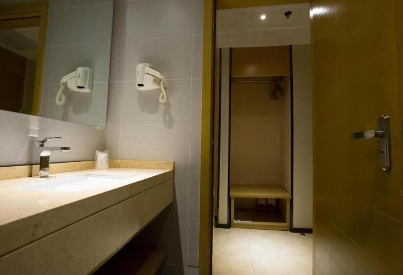 酒店 City Comfort Inn Zhanjiang Middle Haibin Avenue Wanda Plaza