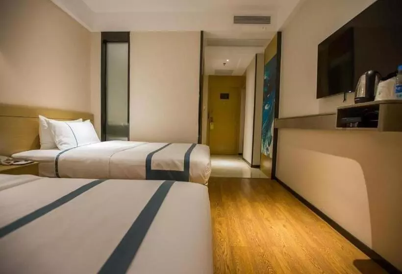 Hotelli City Comfort Inn Zhanjiang Middle Haibin Avenue Wanda Plaza