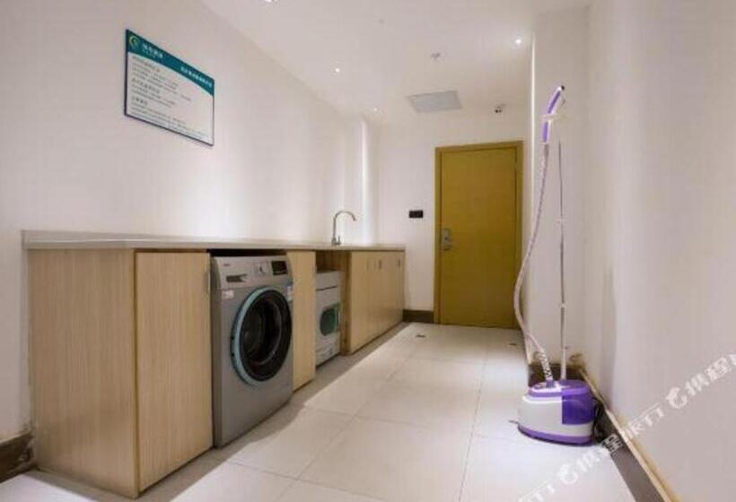 酒店 City Comfort Inn Zhanjiang Middle Haibin Avenue Wanda Plaza