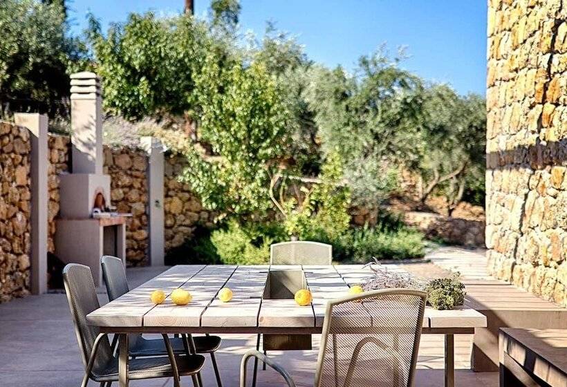 בית מלון כפרי Euphoria Suites