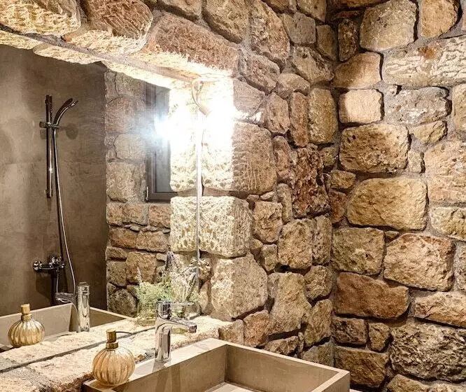 Hotelli Euphoria Suites