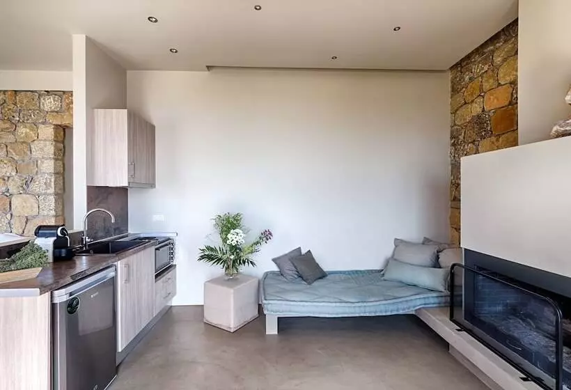 Hotelli Euphoria Suites