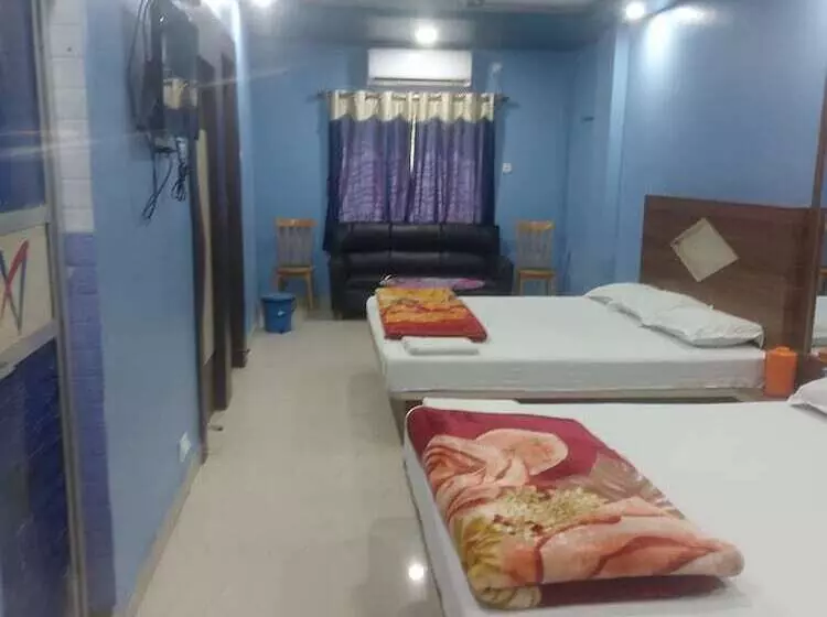 هتل Goroomgo Ayush International Digha