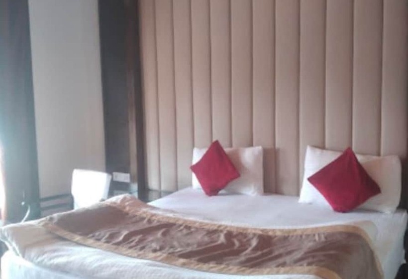 בית מלון כפרי Goroomgo Blue Moon Bhimtal