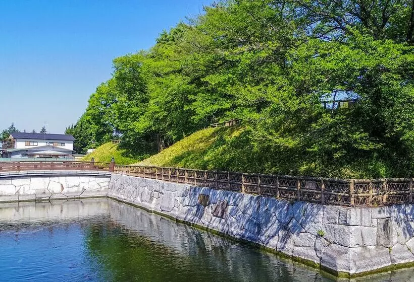 Hotelli Hospital Inn Dokkyo Medical University