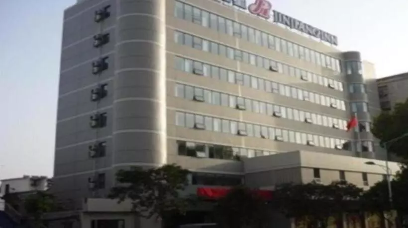 هتل Jinjiang Inn Danjiangkou Station Road