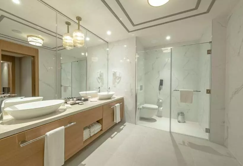 Hotelli Birun Ada