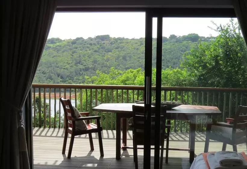 Aamiaismajoitus (B&B) Makarios On The River