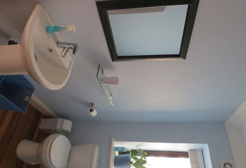 ベッドアンドブレックファースト Makarios On The River