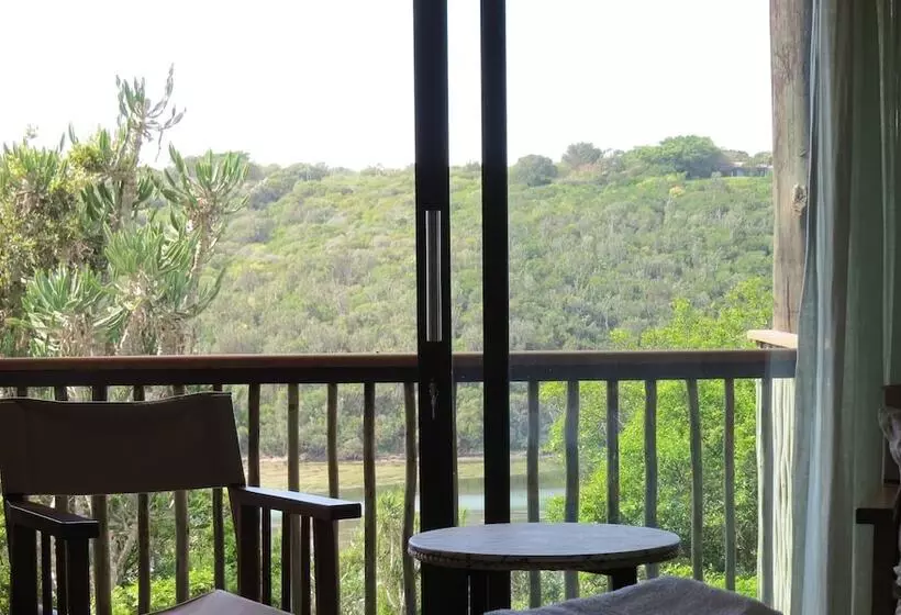 Aamiaismajoitus (B&B) Makarios On The River