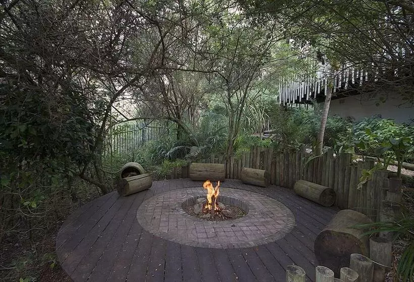 Aamiaismajoitus (B&B) Makarios On The River