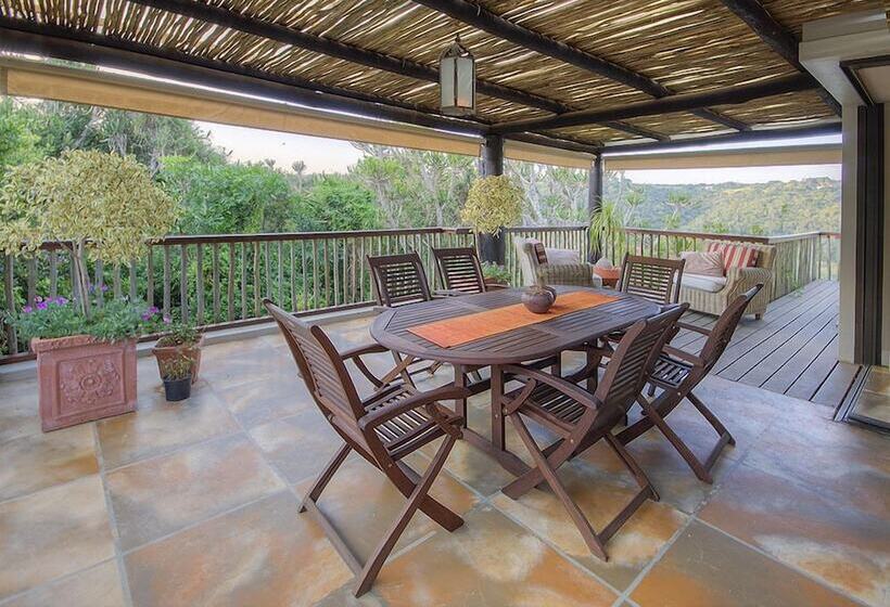 ベッドアンドブレックファースト Makarios On The River