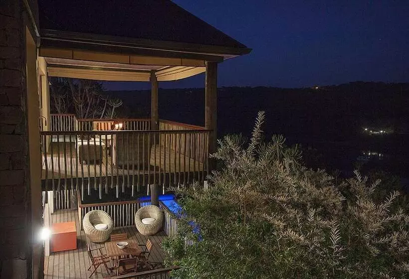 Aamiaismajoitus (B&B) Makarios On The River