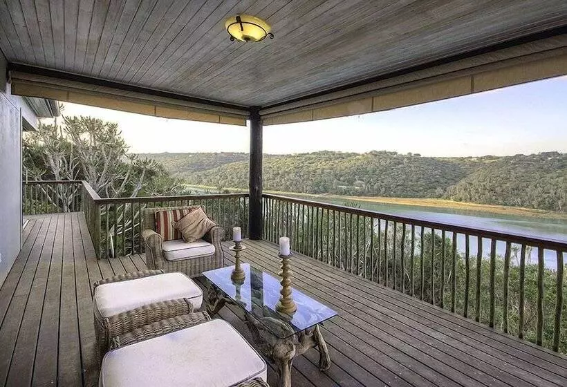 Aamiaismajoitus (B&B) Makarios On The River