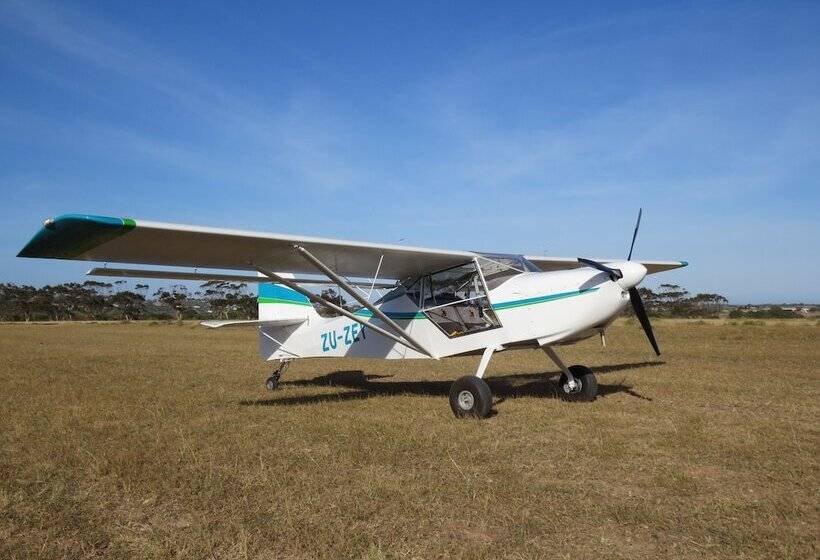 ベッドアンドブレックファースト Makarios On The River