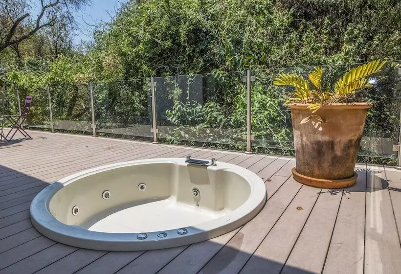 Hotelli Amate Del Rio