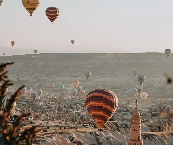 Hotelli Casia Cave Suites